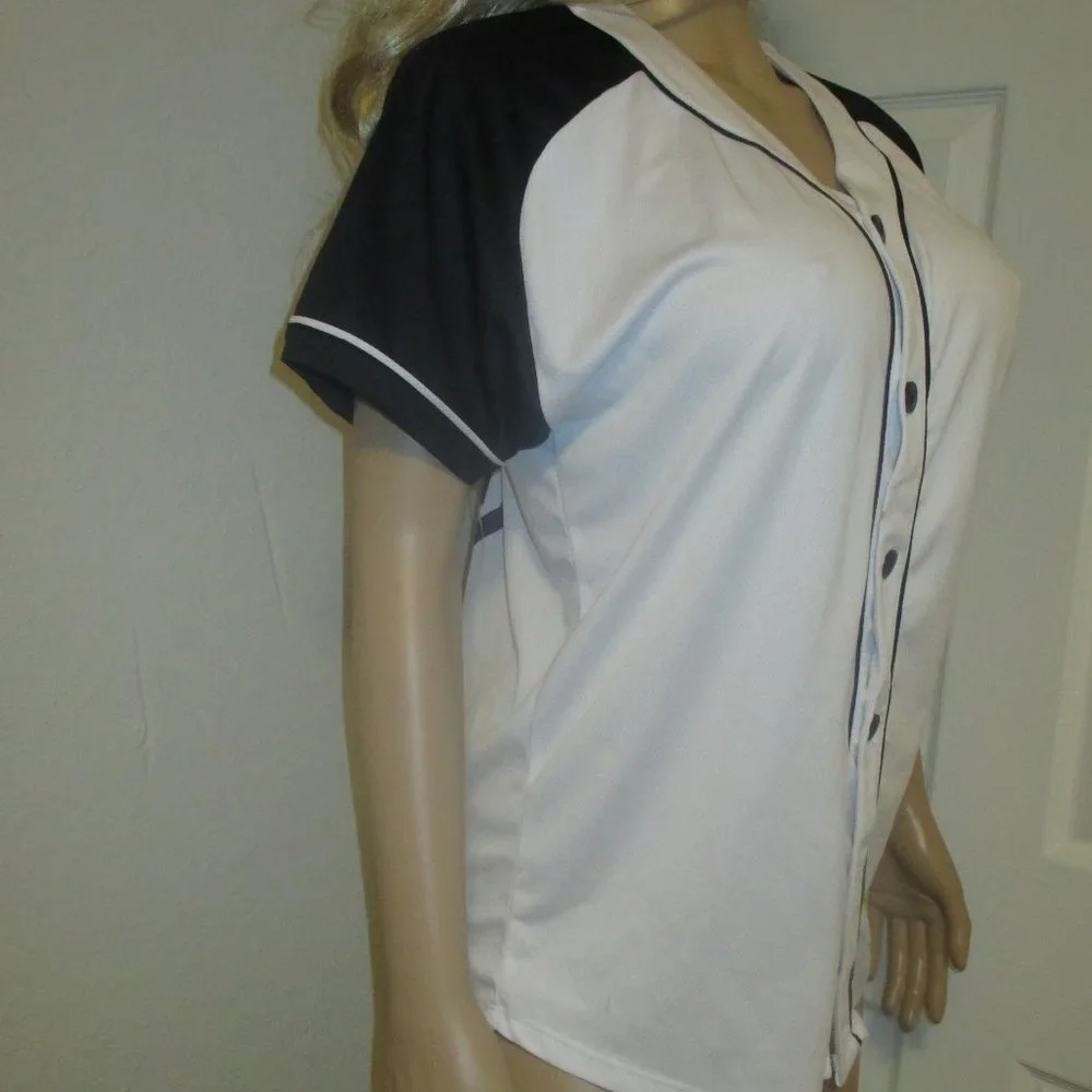 Disney Mickey Mouse Large White Black Red Short Sleeves (Probably Unisex) Top - Picture 12 of 14